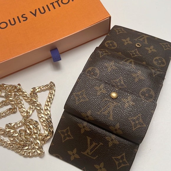 Louis Vuitton Monogram Wallet 4.5β x 4β Comes with unbranded chain and box - Picture 5 of 9